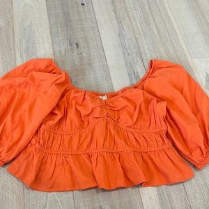 Puffed sleeve blouse